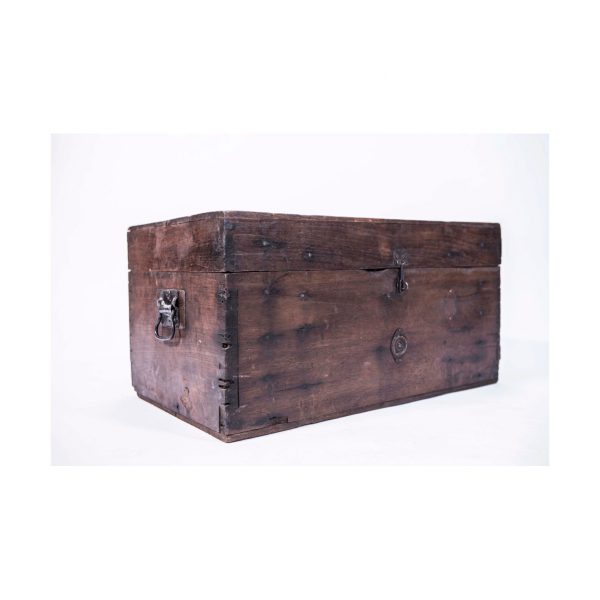 Colonial Wood Trunk